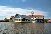 Tonle Sap - Prek Toal floating village - floating houses